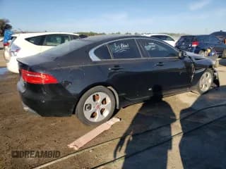 ✅ 2017 Jaguar XE 25t • VIN: SAJAR4BG4HA970873 • Lot: 73469952. Wystawiony na Copart z przebiegiem 28 527 mil. Bezpłatny archiwum sprzedaży aukcyjnych z USA i szczegółowy raport historii pojazdu na DreamBid. Zdjęcie 3.