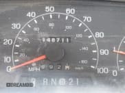 ✅ 2001 Ford F-250 XL • VIN: 1FTNF20L81EB33121 • Lot: 42902232. Listed on IAAI with 148,711 mi. Free auction sales archive from the USA and detailed vehicle history report at DreamBid. Image 16.