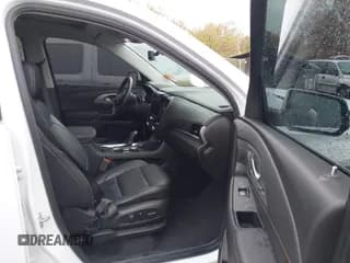 ✅ 2018 Chevrolet Traverse LT • VIN: 1GNEVHKWXJJ260058 • Lot: 43479106. Wystawiony na IAAI z przebiegiem 146 641 mil. Bezpłatny archiwum sprzedaży aukcyjnych z USA i szczegółowy raport historii pojazdu na DreamBid. Zdjęcie 5.