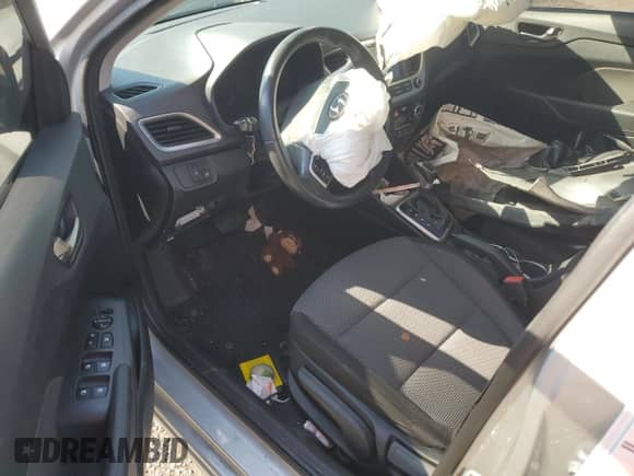 2020 Hyundai Accent Limited z VIN 3KPC34A60LE123971, wystawiony jako Copart lot #65095685 z przebiegiem Nie podano mil oraz Szkoda całkowita • Salvage title. Historia ofert i sprzedaży dostępna na DreamBid. Obrazek 8.