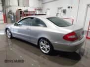 ✅ 2006 Mercedes-Benz CLK 350 • VIN: WDBTJ56J46F168672 • Lot: 42715909. Wystawiony na IAAI z przebiegiem 179 730 mil. Bezpłatny archiwum sprzedaży aukcyjnych z USA i szczegółowy raport historii pojazdu na DreamBid. Zdjęcie 3.