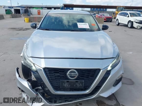 ✅ 2019 Nissan Altima SR • VIN: 1N4BL4CV2KC126902 • Лот: 43224801. Опубликован ранее на IAAI с пробегом 123 914 миль. Бесплатный доступ к архиву аукционных продаж из США и подробный отчёт об истории автомобиля на DreamBid. Изображение 12.