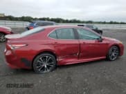 ✅ 2018 Toyota Camry LE • VIN: 4T1B11HK5JU656430 • Lot: 69704045. Wystawiony na Copart z przebiegiem 125 781 mil. Bezpłatny archiwum sprzedaży aukcyjnych z USA i szczegółowy raport historii pojazdu na DreamBid. Zdjęcie 3.