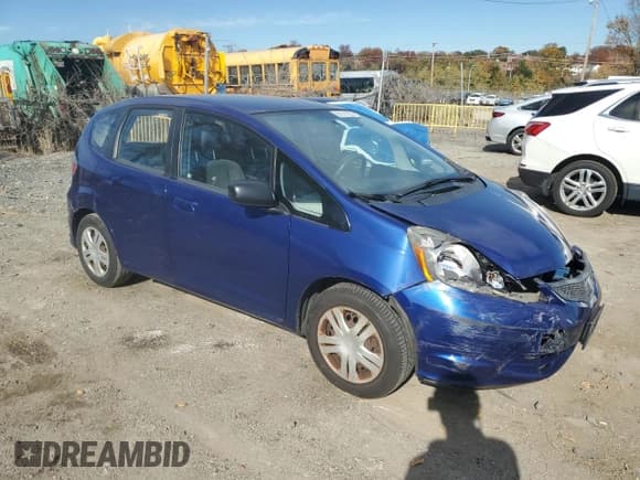 ✅ 2010 Honda Fit • VIN: JHMGE8H23AS023717 • Lot: 91311355. Wystawiony na Copart z przebiegiem 115 571 mil. Bezpłatny archiwum sprzedaży aukcyjnych z USA i szczegółowy raport historii pojazdu na DreamBid. Zdjęcie 4.