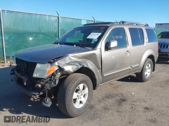 ✅ 2006 Nissan Pathfinder SE Off Road • VIN: 5N1AR18W26C656129 • Lot: 43769788. Wystawiony na IAAI z przebiegiem 198 959 mil. Bezpłatny archiwum sprzedaży aukcyjnych z USA i szczegółowy raport historii pojazdu na DreamBid. Zdjęcie 2.