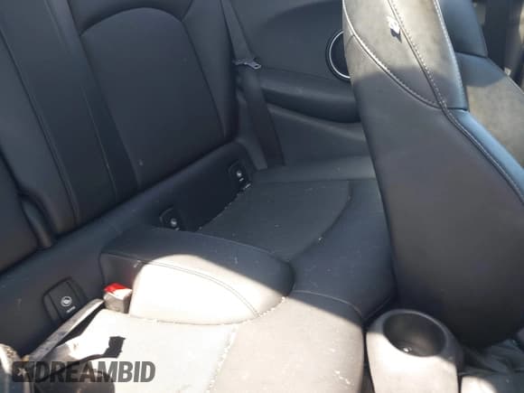 ✅ 2014 MINI Hardtop S • VIN: WMWXM7C59ET926080 • Лот: 42660420. Опубликован ранее на IAAI с пробегом 91 380 миль. Бесплатный доступ к архиву аукционных продаж из США и подробный отчёт об истории автомобиля на DreamBid. Изображение 8.