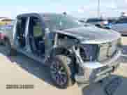 2022 Chevrolet Silverado 1500 LT z VIN 3GCPWCED5NG138842, wystawiony jako IAAI lot #41485587 z przebiegiem 74 967 mil mil oraz . Historia ofert i sprzedaży dostępna na DreamBid. Obrazek 1.