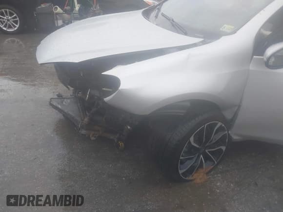 ✅ 2012 Volkswagen Golf TDI • VIN: WVWNM7AJ7CW337776 • Lot: 41070892. Listed on IAAI with Not provided. Free auction sales archive from the USA and detailed vehicle history report at DreamBid. Image 18.