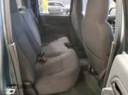 ✅ 2006 Chevrolet Colorado 1LT • VIN: 1GCDT136668130406 • Lot: 43983985. Wystawiony na Copart z przebiegiem 137 541 mil. Bezpłatny archiwum sprzedaży aukcyjnych z USA i szczegółowy raport historii pojazdu na DreamBid. Zdjęcie 10.