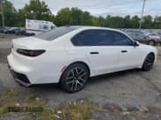 ✅ 2023 BMW 7 Series 760i xDrive • VIN: WBA33EJ05PCM02683 • Лот: 68709704. Опубликован ранее на Copart с пробегом Не указан. Бесплатный доступ к архиву аукционных продаж из США и подробный отчёт об истории автомобиля на DreamBid. Изображение 3.