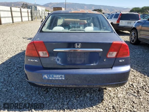 ✅ 2002 Honda Civic EX • VIN: 2HGES25722H568977 • Lot: 82211655. Listed on Copart with 181,284 mi. Free auction sales archive from the USA and detailed vehicle history report at DreamBid. Image 6.