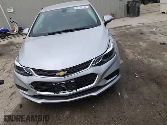 2018 Chevrolet Cruze LT z VIN 3G1BE6SM9JS626520, wystawiony jako Copart lot #86172105 z przebiegiem 54 103 mil mil oraz Czysty tytuł • Clean title. Historia ofert i sprzedaży dostępna na DreamBid. Obrazek 13.