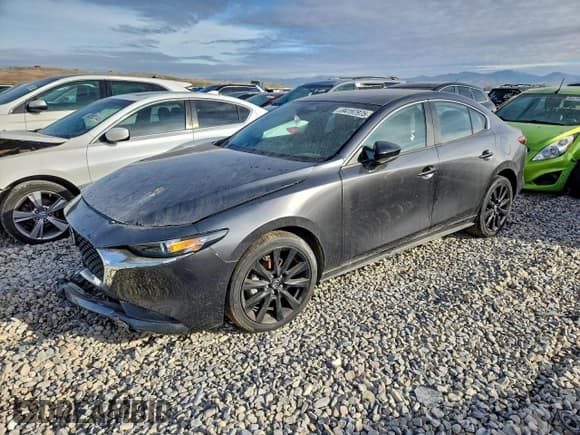 ✅ 2025 Mazda 3 S Select Sport • VIN: 3MZBPABM9SM458420 • Лот: 94197975. Опубликован ранее на Copart с пробегом 8 322 миль. Бесплатный доступ к архиву аукционных продаж из США и подробный отчёт об истории автомобиля на DreamBid. Изображение 1.