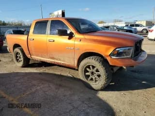 ✅ 2010 Dodge 1500 SLT • VIN: 1D7RV1CT6AS192900 • Lot: 80699814. Wystawiony na Copart z przebiegiem 203 991 mil. Bezpłatny archiwum sprzedaży aukcyjnych z USA i szczegółowy raport historii pojazdu na DreamBid. Zdjęcie 4.