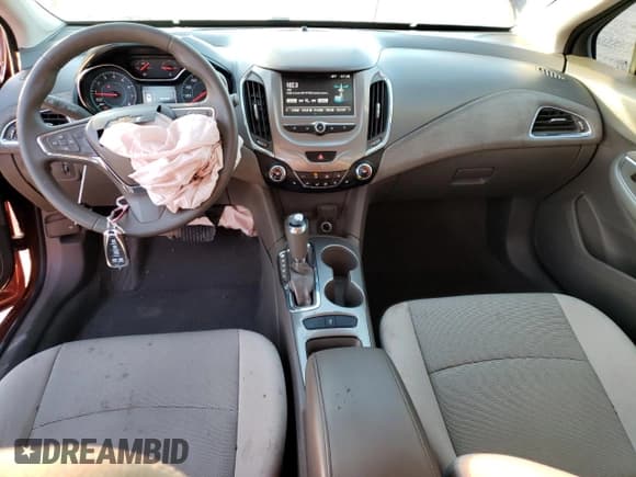 ✅ 2016 Chevrolet Cruze LT • VIN: 1G1BE5SM5G7286168 • Lot: 35882053. Listed on Copart with 102,752 mi. Free auction sales archive from the USA and detailed vehicle history report at DreamBid. Image 8.