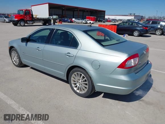✅ 2007 Mercury Milan Premier • VIN: 3MEHM08147R620038 • Lot: 41725004. Listed on IAAI with 142,983 mi. Free auction sales archive from the USA and detailed vehicle history report at DreamBid. Image 3.