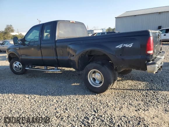 ✅ 2001 Ford F-350 XL • VIN: 1FTWX33F11EB46340 • Lot: 74265584. Wystawiony na Copart z przebiegiem 205 473 mil. Bezpłatny archiwum sprzedaży aukcyjnych z USA i szczegółowy raport historii pojazdu na DreamBid. Zdjęcie 2.