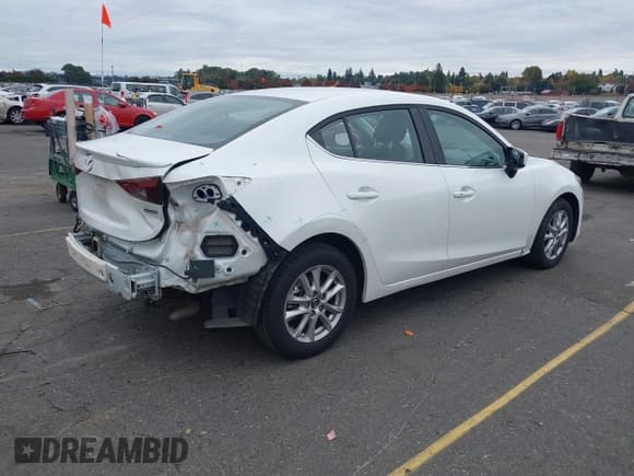 ✅ 2015 Mazda 3 i Touring • VIN: JM1BM1V73F1250988 • Lot: 43565311. Wystawiony na IAAI z przebiegiem 130 297 mil. Bezpłatny archiwum sprzedaży aukcyjnych z USA i szczegółowy raport historii pojazdu na DreamBid. Zdjęcie 4.