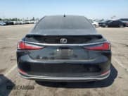 ✅ 2024 Lexus ES 300h • VIN: 58ADA1C17RU041079 • Лот: 80522615. Опубликован ранее на Copart с пробегом 35 560 миль. Бесплатный доступ к архиву аукционных продаж из США и подробный отчёт об истории автомобиля на DreamBid. Изображение 6.