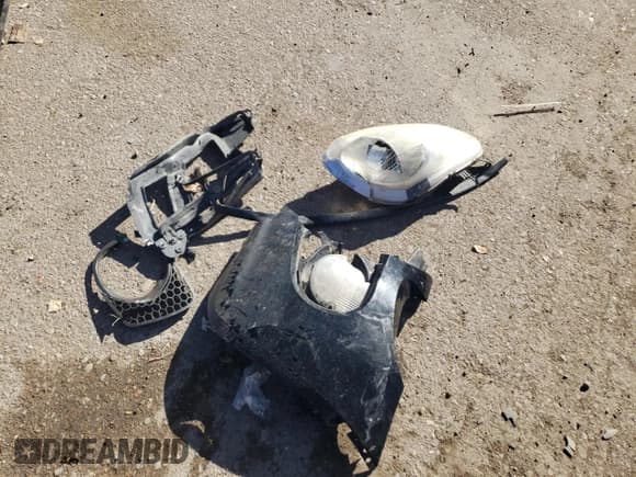 ✅ 2009 Pontiac Solstice GXP • VIN: 1G2MT35X19Y105245 • Лот: 89054685. Опубликован ранее на Copart с пробегом 141 283 миль. Бесплатный доступ к архиву аукционных продаж из США и подробный отчёт об истории автомобиля на DreamBid. Изображение 12.