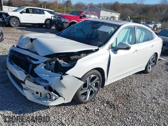 ✅ 2022 Subaru Legacy Limited • VIN: 4S3BWAN65N3022236 • Lot: 43653552. Listed on IAAI with 11,153 mi. Free auction sales archive from the USA and detailed vehicle history report at DreamBid. Image 17.
