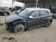 ✅ 2025 Hyundai Venue Limited • VIN: KMHRC8A30SU402503 • Лот: 82773235. Опубликован ранее на Copart с пробегом Не указан. Бесплатный доступ к архиву аукционных продаж из США и подробный отчёт об истории автомобиля на DreamBid. Изображение 1.