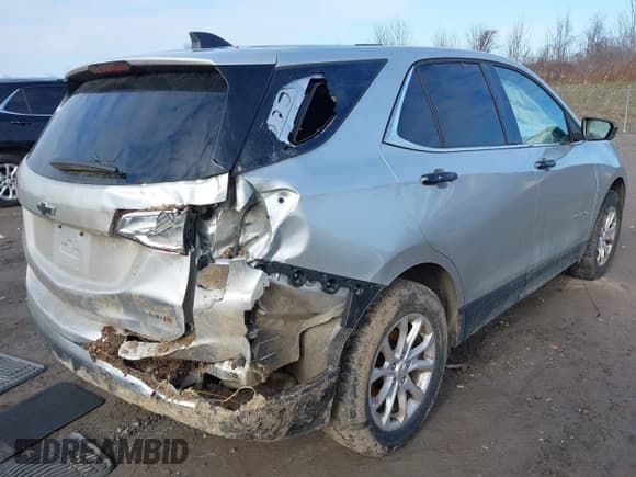 ✅ 2018 Chevrolet Equinox LT • VIN: 3GNAXSEV2JS583012 • Lot: 43730181. Wystawiony na IAAI z przebiegiem 173 681 mil. Bezpłatny archiwum sprzedaży aukcyjnych z USA i szczegółowy raport historii pojazdu na DreamBid. Zdjęcie 4.