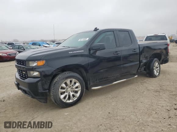 ✅ 2020 Chevrolet Silverado 1500 Custom • VIN: 1GCRWBEK7LZ371409 • Lot: 45115505. Wystawiony na Copart z przebiegiem 62 153 mil. Bezpłatny archiwum sprzedaży aukcyjnych z USA i szczegółowy raport historii pojazdu na DreamBid. Zdjęcie 1.