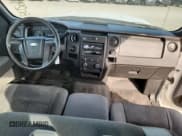 ✅ 2013 Ford F-150 XL • VIN: 1FTNF1CF4DKE78636 • Lot: 80298335. Wystawiony na Copart z przebiegiem 209 970 mil. Bezpłatny archiwum sprzedaży aukcyjnych z USA i szczegółowy raport historii pojazdu na DreamBid. Zdjęcie 8.