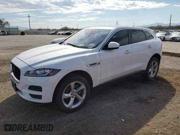 ✅ 2019 Jaguar F-Pace 25t • VIN: SADCS2FX0KA602311 • Лот: 86188945. Опубликован ранее на Copart с пробегом 90 670 миль. Бесплатный доступ к архиву аукционных продаж из США и подробный отчёт об истории автомобиля на DreamBid. Изображение 1.