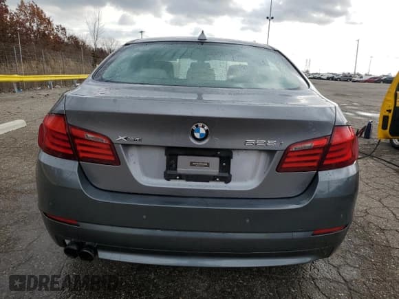 ✅ 2013 BMW 5 Series 528i xDrive • VIN: WBAXH5C57DD111474 • Лот: 92367345. Опубликован ранее на Copart с пробегом 145 778 миль. Бесплатный доступ к архиву аукционных продаж из США и подробный отчёт об истории автомобиля на DreamBid. Изображение 6.