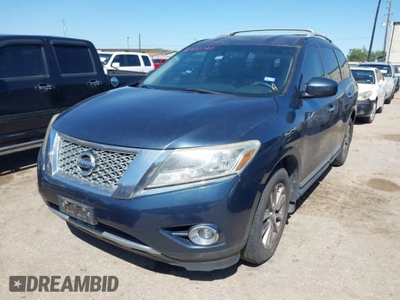 ✅ 2014 Nissan Pathfinder SV • VIN: 5N1AR2MN9EC687010 • Lot: 41982320. Listed on IAAI with 173,138 mi. Free auction sales archive from the USA and detailed vehicle history report at DreamBid. Image 2.