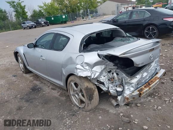 ✅ 2004 Mazda RX-8 • VIN: JM1FE17N040138887 • Лот: 42796610. Опубликован ранее на IAAI с пробегом Не указан. Бесплатный доступ к архиву аукционных продаж из США и подробный отчёт об истории автомобиля на DreamBid. Изображение 3.