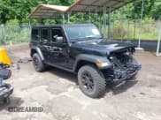 ✅ 2022 Jeep Wrangler Unlimited Willys Sport • VIN: 1C4HJXDM8NW135415 • Lot: 42625492. Wystawiony na IAAI z przebiegiem 84 780 mil. Bezpłatny archiwum sprzedaży aukcyjnych z USA i szczegółowy raport historii pojazdu na DreamBid. Zdjęcie 1.