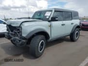✅ 2023 Ford Bronco • VIN: 1FMEE5DPXPLB45837 • Lot: 42630471. Wystawiony na IAAI z przebiegiem 24 606 mil. Bezpłatny archiwum sprzedaży aukcyjnych z USA i szczegółowy raport historii pojazdu na DreamBid. Zdjęcie 17.