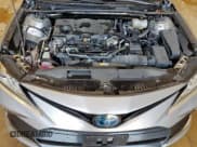 ✅ 2022 Toyota Camry Hybrid XLE • VIN: 4T1F31AK0NU593703 • Lot: 81251765. Wystawiony na Copart z przebiegiem 36 247 mil. Bezpłatny archiwum sprzedaży aukcyjnych z USA i szczegółowy raport historii pojazdu na DreamBid. Zdjęcie 11.