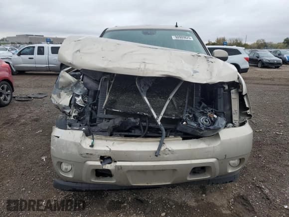 ✅ 2007 Chevrolet Suburban LTZ • VIN: 1GNFK16307J212002 • Lot: 90909825. Listed on Copart with 204,818 mi. Free auction sales archive from the USA and detailed vehicle history report at DreamBid. Image 5.