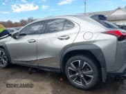 ✅ 2020 Lexus UX 250h • VIN: JTHX9JBH2L2020481 • Лот: 43616351. Опубликован ранее на IAAI с пробегом 64 490 миль. Бесплатный доступ к архиву аукционных продаж из США и подробный отчёт об истории автомобиля на DreamBid. Изображение 13.