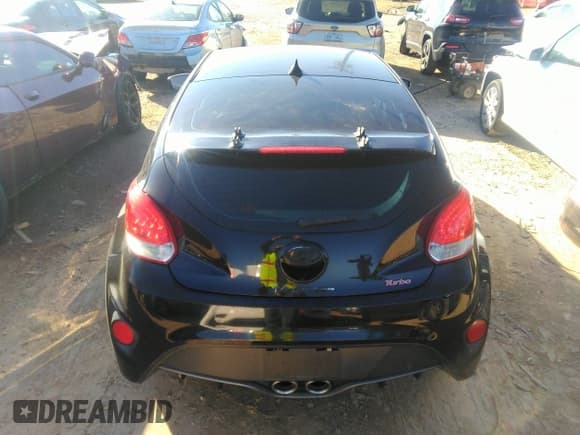 ✅ 2013 Hyundai Veloster Turbo • VIN: KMHTC6AE2DU132625 • Lot: 41229367. Wystawiony na IAAI z przebiegiem 113 077 mil. Bezpłatny archiwum sprzedaży aukcyjnych z USA i szczegółowy raport historii pojazdu na DreamBid. Zdjęcie 17.