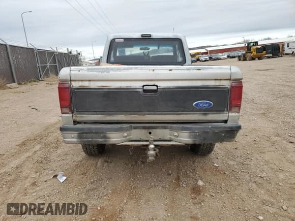 ✅ 1989 Ford Ranger • VIN: 1FTCR15T0KPB17602 • Lot: 44676344. Listed on Copart with 1,206 mi. Free auction sales archive from the USA and detailed vehicle history report at DreamBid. Image 6.