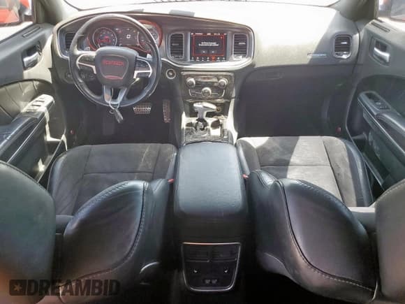 ✅ 2018 Dodge Charger R/T Scat Pack • VIN: 2C3CDXGJ8JH114144 • Lot: 65472015. Listed on Copart with 142,537 mi. Free auction sales archive from the USA and detailed vehicle history report at DreamBid. Image 8.