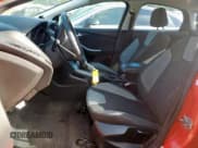 ✅ 2012 Ford Focus SE • VIN: 1FAHP3F20CL205917 • Lot: 61431915. Wystawiony na Copart z przebiegiem 135 803 mil. Bezpłatny archiwum sprzedaży aukcyjnych z USA i szczegółowy raport historii pojazdu na DreamBid. Zdjęcie 7.