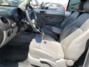 ✅ 2006 Volkswagen Beetle • VIN: 3VWRF31Y36M305782 • Лот: 52824025. Опубликован ранее на Copart с пробегом 89 249 миль. Бесплатный доступ к архиву аукционных продаж из США и подробный отчёт об истории автомобиля на DreamBid. Изображение 7.