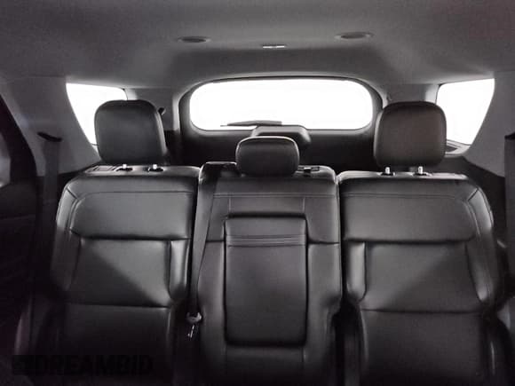 ✅ 2024 Ford Explorer XLT • VIN: 1FMSK8DHXRGA04929 • Lot: 58089255. Wystawiony na Copart z przebiegiem 31 290 mil. Bezpłatny archiwum sprzedaży aukcyjnych z USA i szczegółowy raport historii pojazdu na DreamBid. Zdjęcie 10.