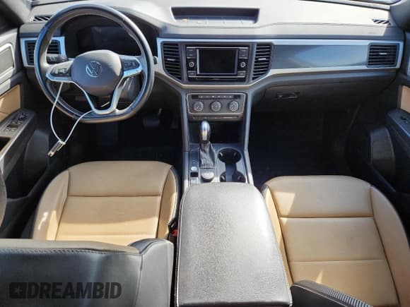 ✅ 2022 Volkswagen Atlas SE • VIN: 1V2LC2CA9NC228393 • Лот: 87076245. Опубликован ранее на Copart с пробегом 121 383 миль. Бесплатный доступ к архиву аукционных продаж из США и подробный отчёт об истории автомобиля на DreamBid. Изображение 8.