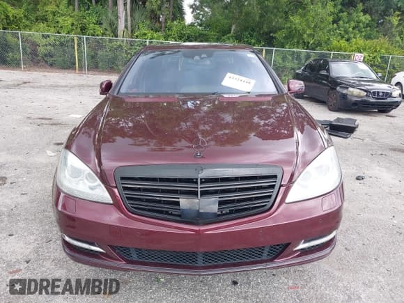 ✅ 2011 Mercedes-Benz S 550 • VIN: WDDNG8GBXBA377669 • Lot: 43324448. Wystawiony na IAAI z przebiegiem 109 925 mil. Bezpłatny archiwum sprzedaży aukcyjnych z USA i szczegółowy raport historii pojazdu na DreamBid. Zdjęcie 12.