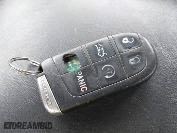 2012 Dodge Charger SXT z VIN 2C3CDXHG6CH248267, wystawiony jako IAAI lot #42836834 z przebiegiem 130 898 mil mil oraz . Historia ofert i sprzedaży dostępna na DreamBid. Obrazek 11.