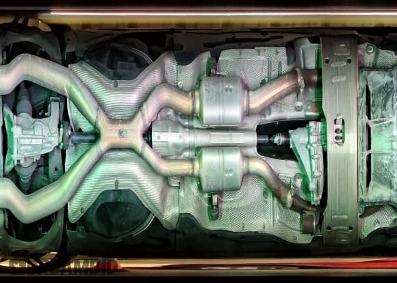 ✅ 2018 Mercedes-Benz GLE 43 AMG • VIN: 4JGED6EB5JA113618 • Лот: 51303915. Опубликован ранее на Copart с пробегом 60 982 миль. Бесплатный доступ к архиву аукционных продаж из США и подробный отчёт об истории автомобиля на DreamBid. Изображение 14.