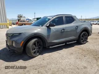 ✅ 2024 Hyundai Santa Cruz Night Edition • VIN: 5NTJCDAF4RH086646 • Лот: 71044055. Опубликован ранее на Copart с пробегом 8 587 миль. Бесплатный доступ к архиву аукционных продаж из США и подробный отчёт об истории автомобиля на DreamBid. Изображение 1.