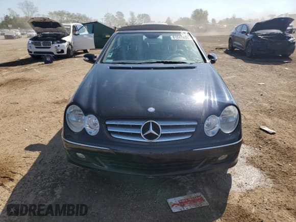 ✅ 2008 Mercedes-Benz CLK 350 • VIN: WDBTK56F88F246740 • Lot: 81247435. Wystawiony na Copart z przebiegiem 71 330 mil. Bezpłatny archiwum sprzedaży aukcyjnych z USA i szczegółowy raport historii pojazdu na DreamBid. Zdjęcie 5.